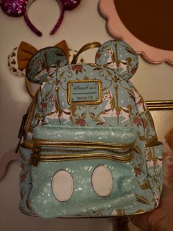 Disney parks Loungefly