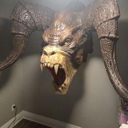 Life size death claw