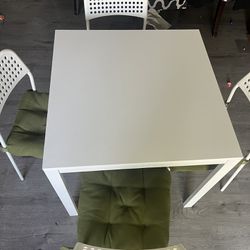 IKEA White Kitchen Table + 4 Chair