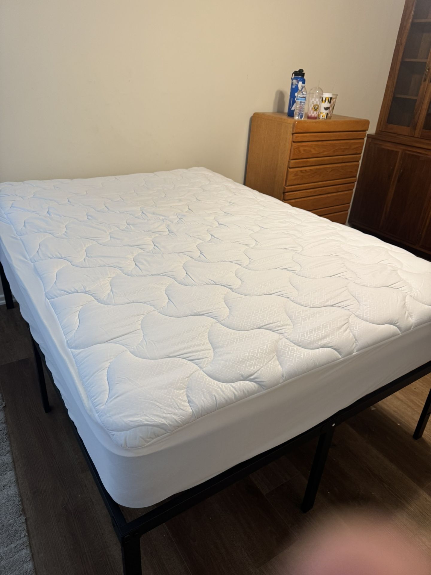 Bed Frame, Full Size Bed & Dresser