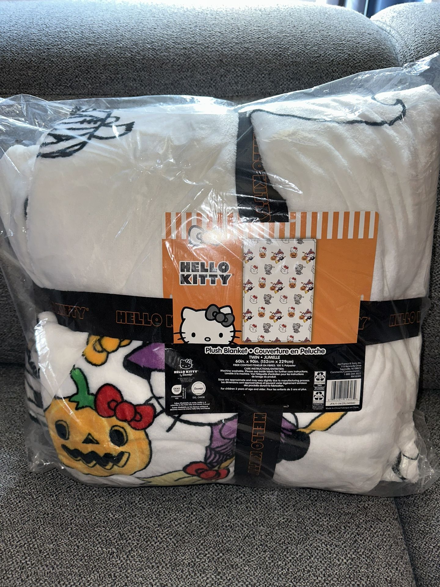 Hello Kitty Halloween Blanket