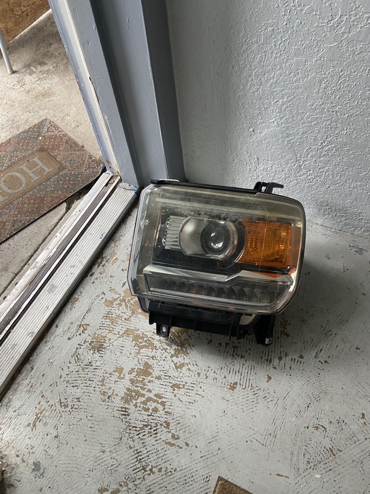 Gmc Sierra Headlight
