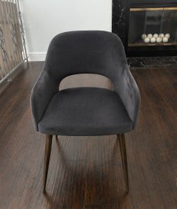 Modern Dark Gray Velvet Dining Arm Chair – Quilted Back & Wood-Look Legs