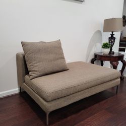 Modern Chaise Lounge Chair