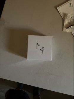 Apple Airpods ( 3rd generation)