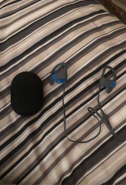 Powerbeats 3