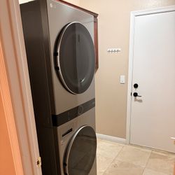 LG WashTower Smart Washer & Electric Dryer Combo – WKE100HVA (Graphite Steel)