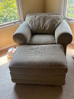 Oversized comfy chair and Ottoman