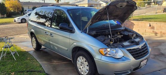 2006 Chrysler Town & Country