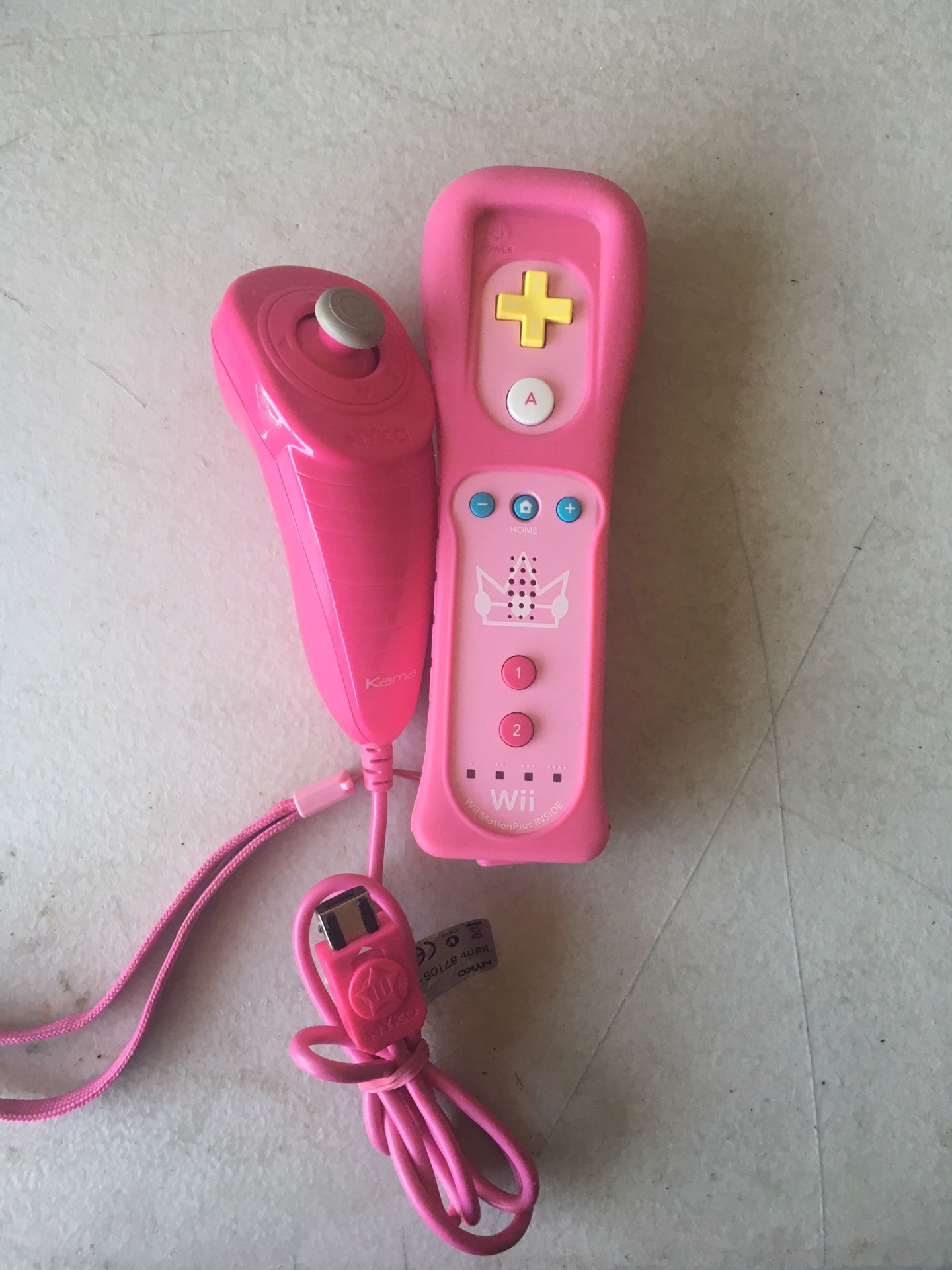Used Wii Remote Plus Pink - Nintendo Wii (Used) 