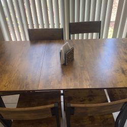 Dining Set    6 Chairs