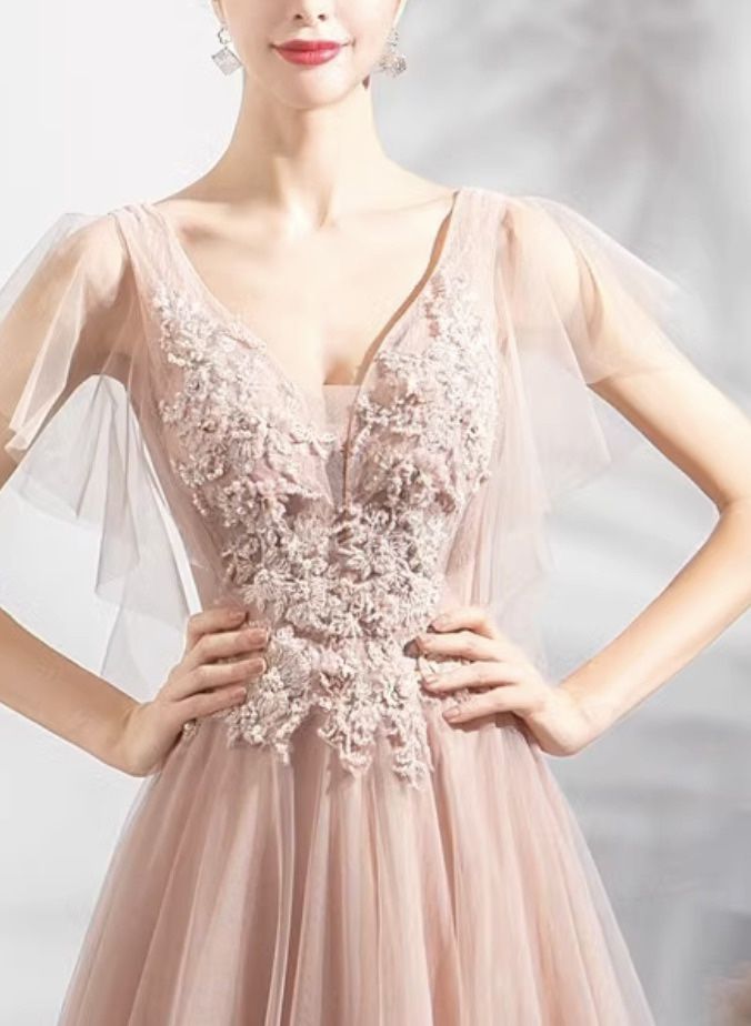 Brand new Wedding Dress size S/M with tag  