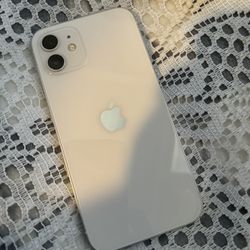 iPhone 12 64GB unlocked