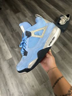 Jordan 4 Retro UNC