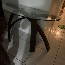 Sofa table r entrance like new $50