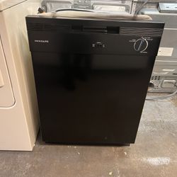 Black Dishwasher Used Good Condition Working 