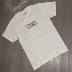 Supreme box logo t shirt “white color” brand new x takashi murakami Covid-19 design size small read description