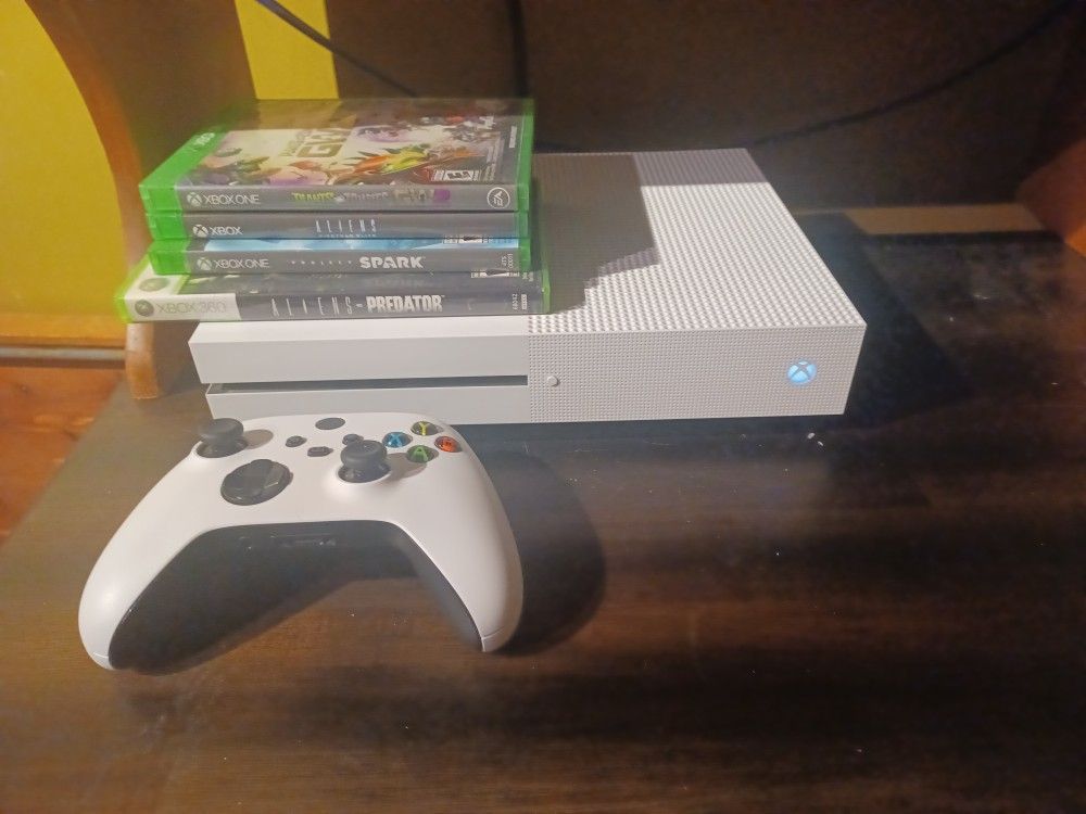 Xbox One S Bundle