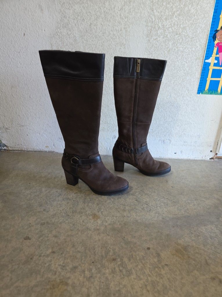 Clarke's Artisan Womens Boots Size 7