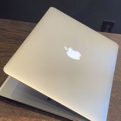 Apple MacBook Air 13” Core I5, 4GB Ram, 128 GB  Ssd $175