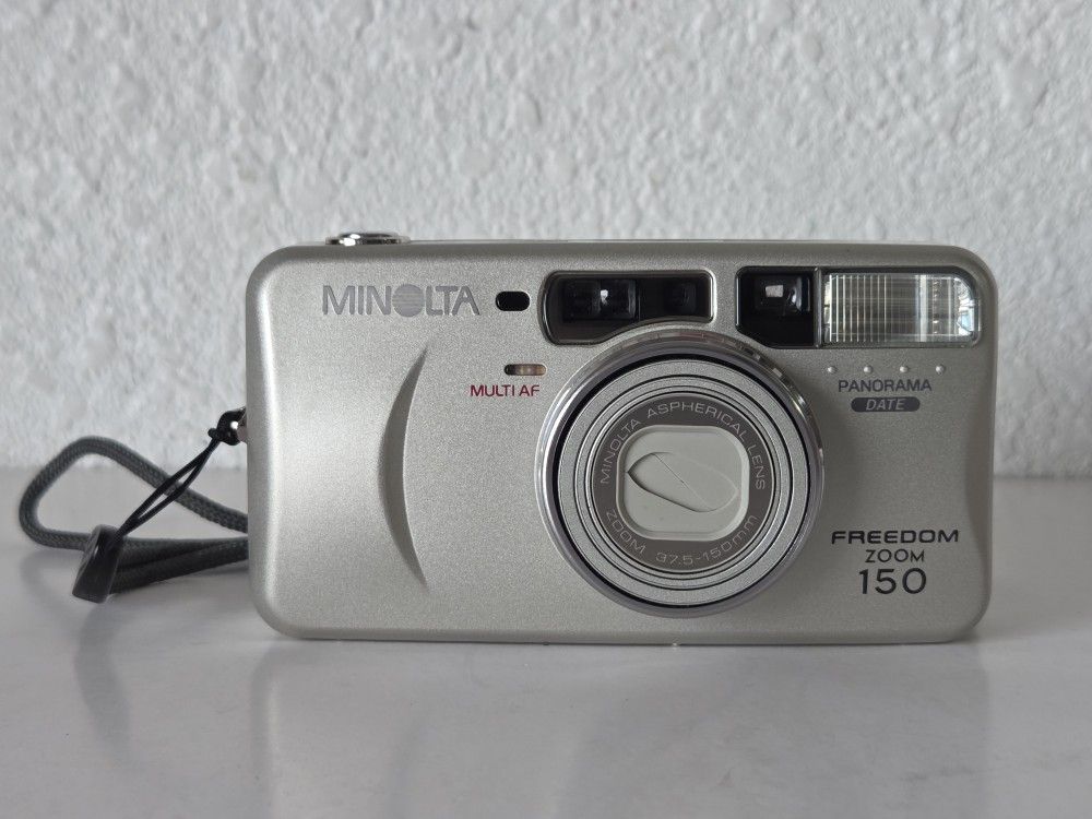Vintage Minolta Freedom Zoom 150 Panorama AF 35mm Film Camera