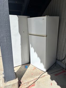 multiple Used Fridges & Stoves - $20 each