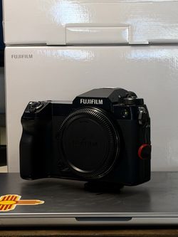 Fuji GFX100S
