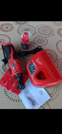 MILWAUKEE M12 12-VOLT LITHIUM ION  CORDLESS  3/8 IN RATCHET WITH  (1)-2.0AH BATTERY AND CHARGER KIT 
