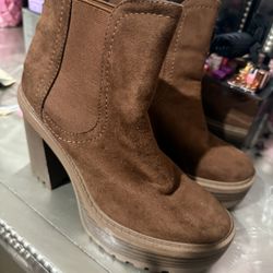 Womens Boots