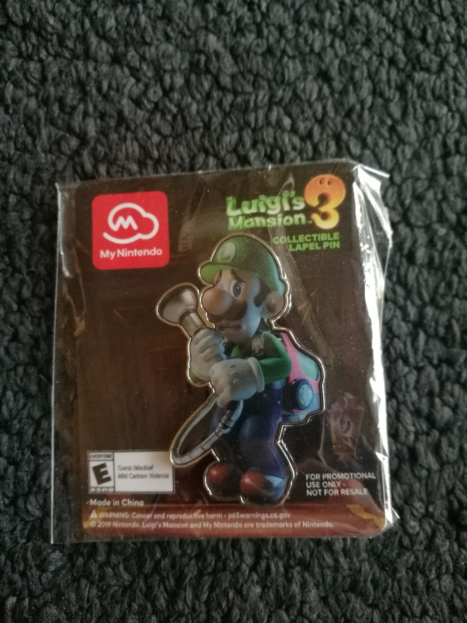 Luigi's Mansion 3 exclusive Nintendo pin. Rare!