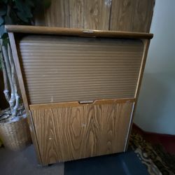 Cabnet W Sliding Shelves 