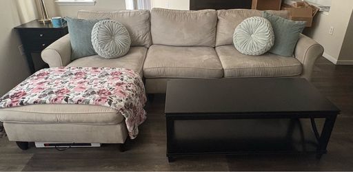 Couch with chaise