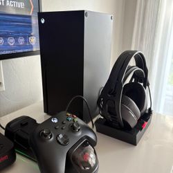 Xbox Series X w/ Rig 800 Pro Headset And Charging Stand 