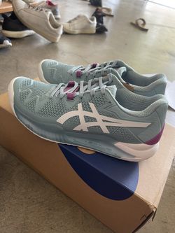 Asics Women's GEL-Resolution 8 Tennis Shoes Size 7.5