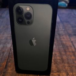 Iphone 14 Pro Max with TikTok