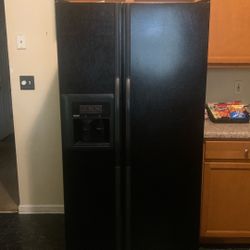 Kenmore Refrigerator 