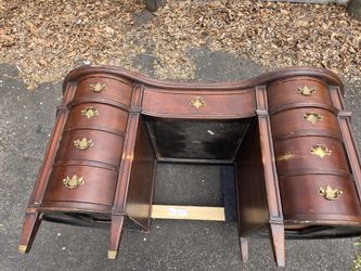 Kidney Shape Desk 9 Drawer