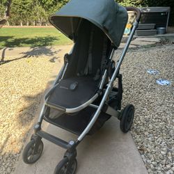 UPPAbaby Cruz V2 Stroller With Accessories 