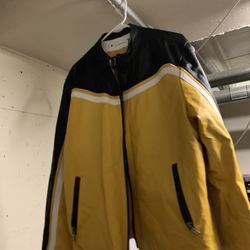 WILSON LEATHER JACKET   SIZE XL  $85