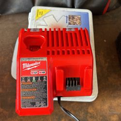 M12 M 18 Charger