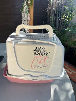 Cat litter box