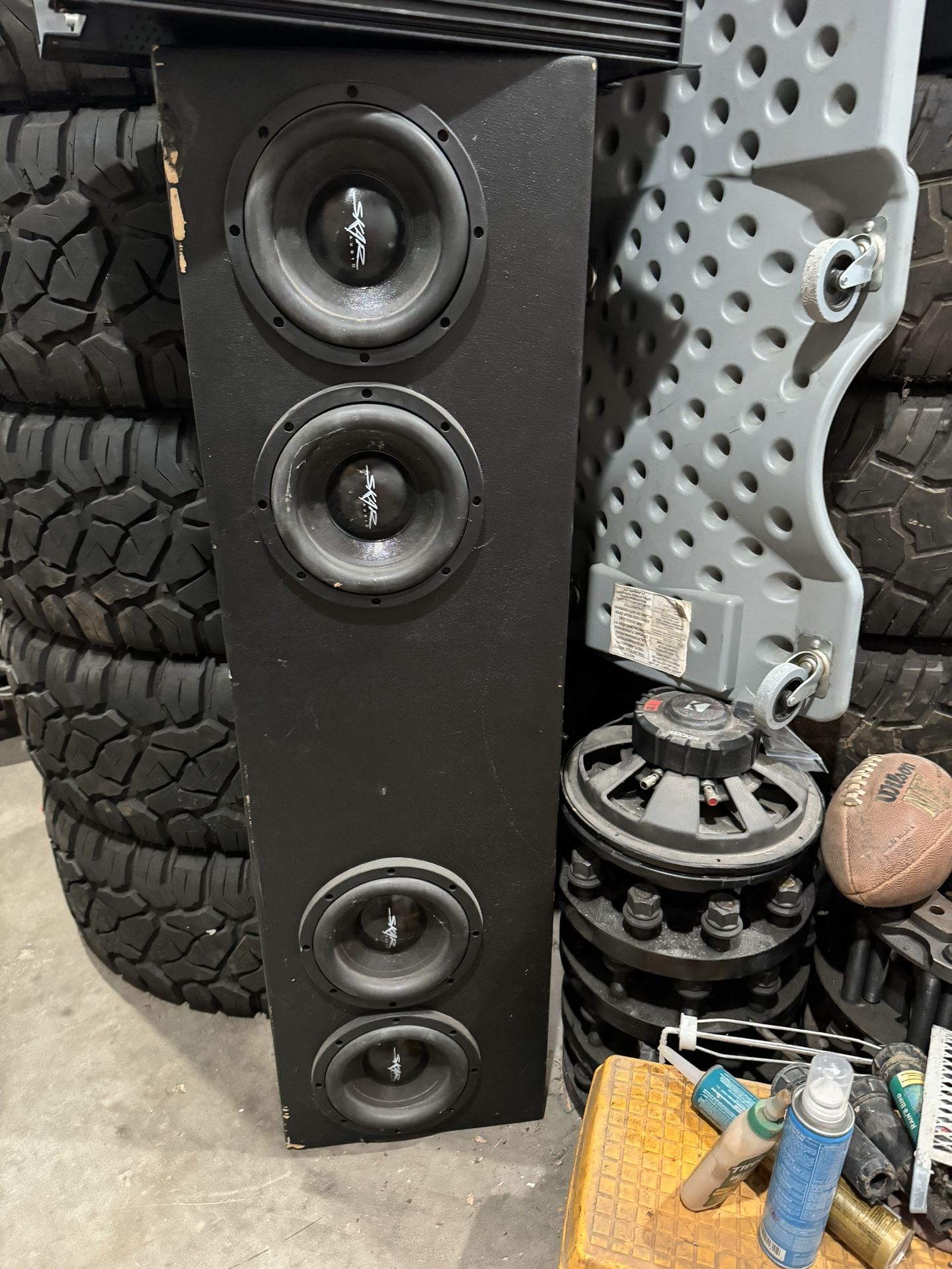 Silverado Sierra Skar Subwoofer Box.