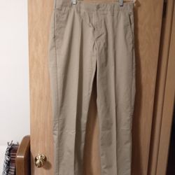 Men's Land's End Khaki 33x31 No-Iron Pleated Chino Pants 