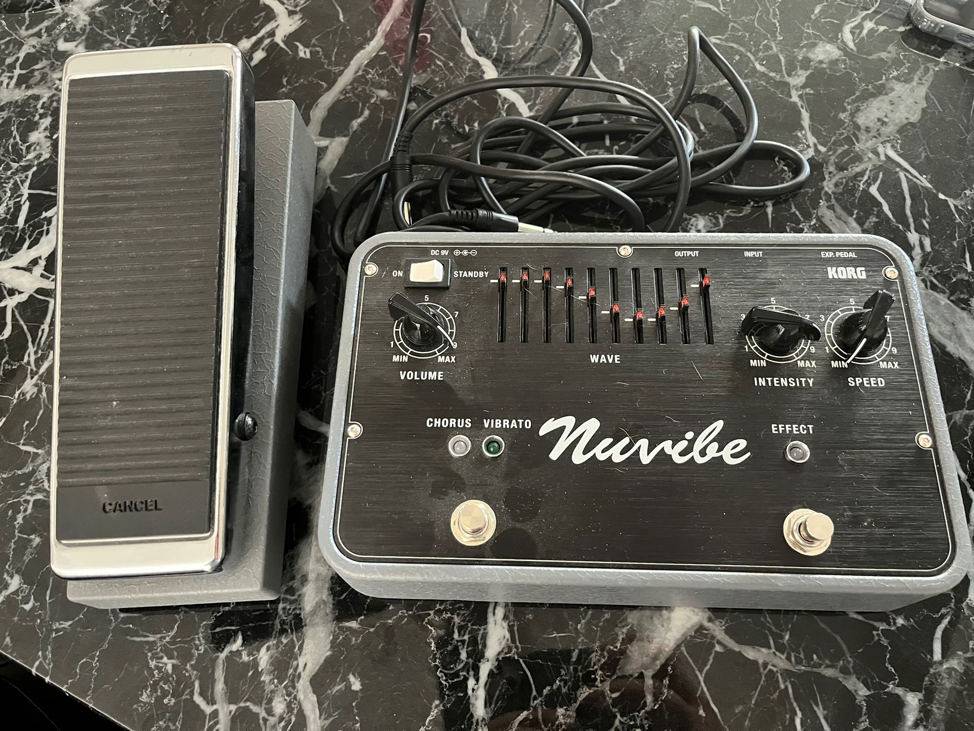 Korg Nuvibe Univibe Chorus Vibrato Guitar Pedal Hendrix