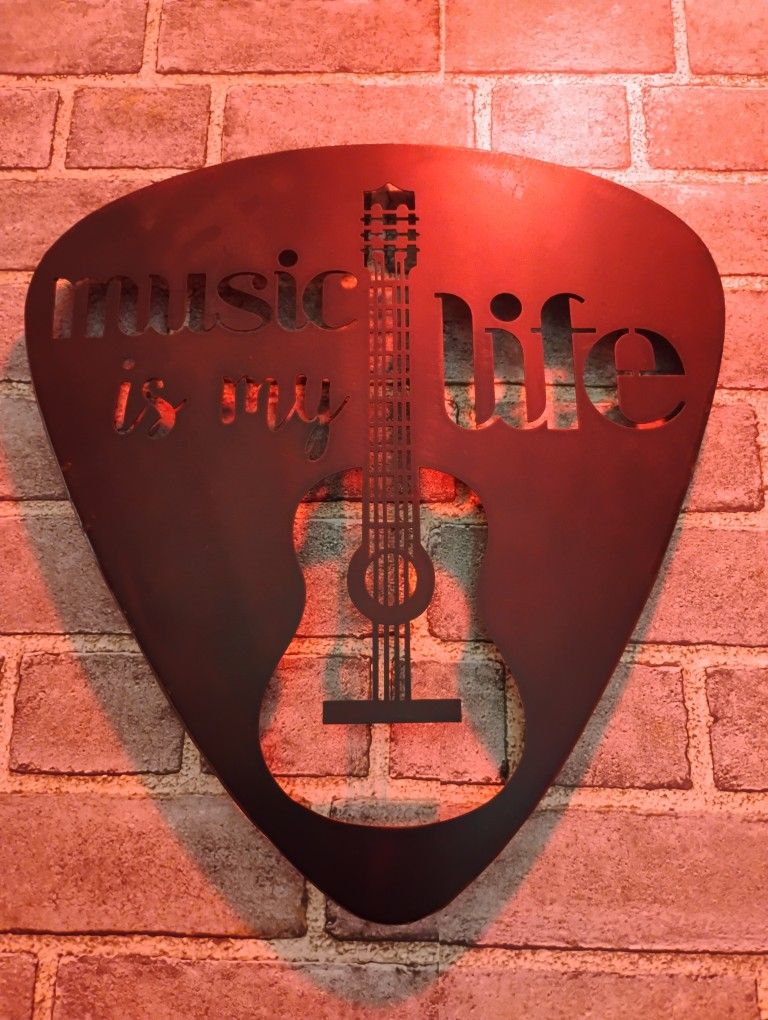 Metal Guitar Pick Signs