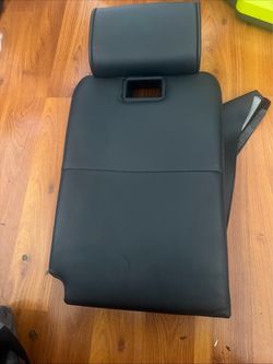 03-05 Land Rover Range Rover Rear Seat Folding Armrest Leather Gray OEM AK211138