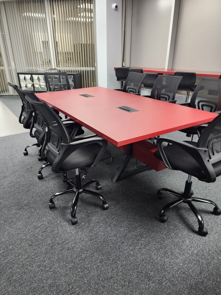 Large 8 Person Conference Table 2 Full Electrical Outlets Each