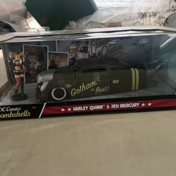 Dc Comics Bombshells Harley Quinn And 1951 Mercury