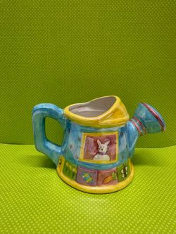 Cute watering can / planter