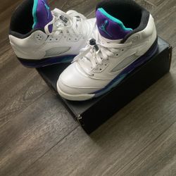 Jordan 5s Size 5